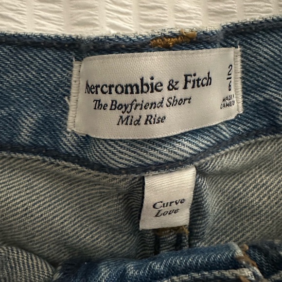 Abercrombie Boyfriend Short - Midrise - Picture 2 of 3